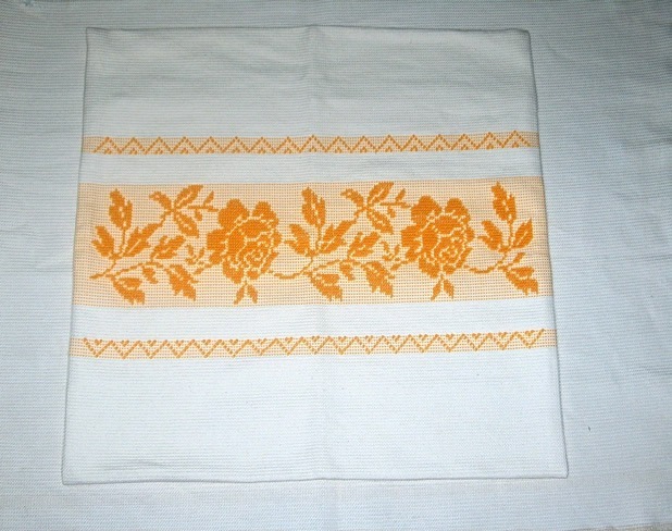 Cuscino Artigianale Sardo – Pavoncelle e Fasce in Lino e Cotone - immagine 4